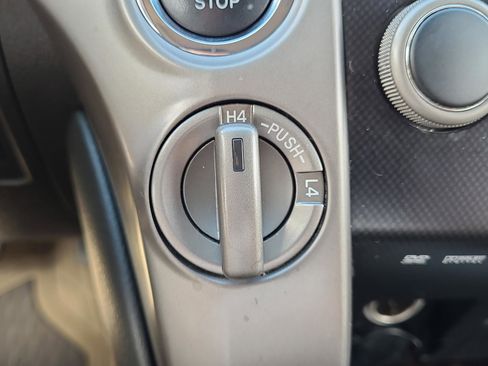 Used 2009 Toyota Land Cruiser AWD/4WD image 25