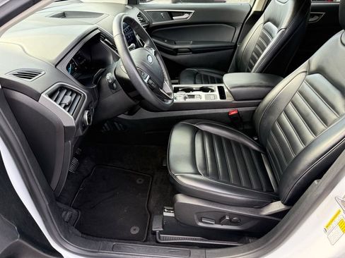 Used 2024 Ford Edge SEL image 11