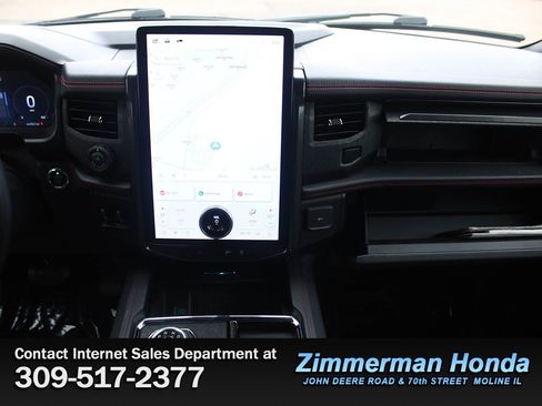 Used 2023 Ford Expedition Limited AWD/4WD image 18