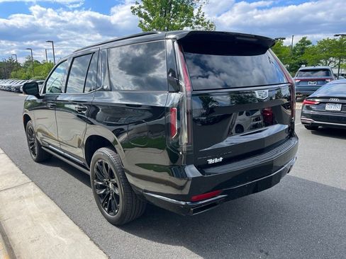 Used 2023 Cadillac Escalade Sport w/ LPO, ONYX Package AWD/4WD image 5
