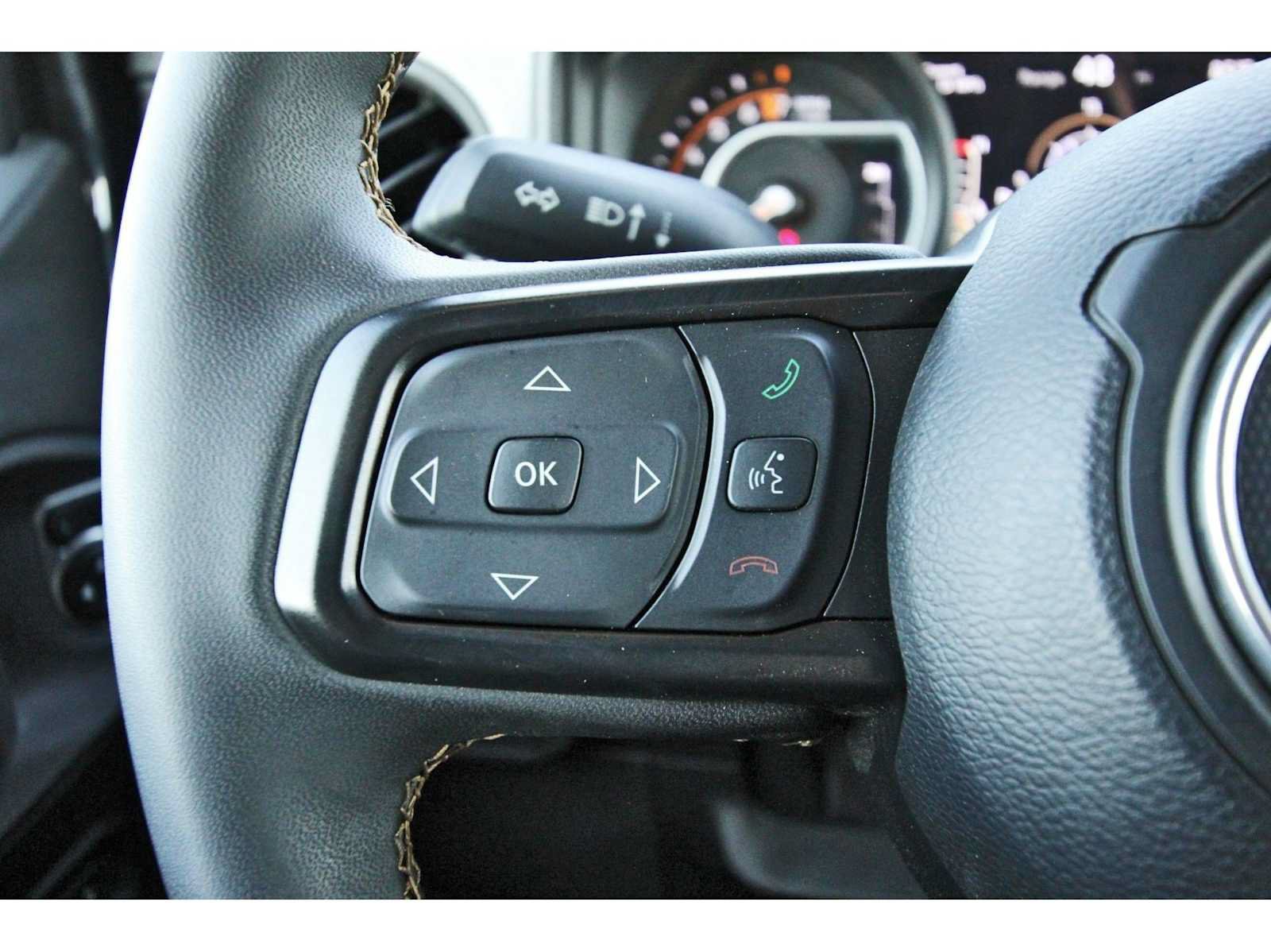 Used 2024 Jeep Gladiator Sport AWD/4WD image 15