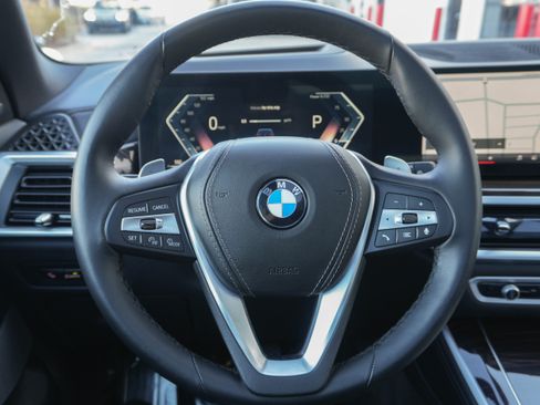 Certified 2025 BMW X5 xDrive40i w/ Climate Comfort Package image 18