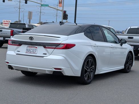 Used 2025 Toyota Camry XSE FWD image 13