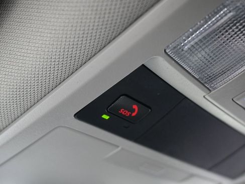 Used 2022 Toyota Tacoma SR image 19