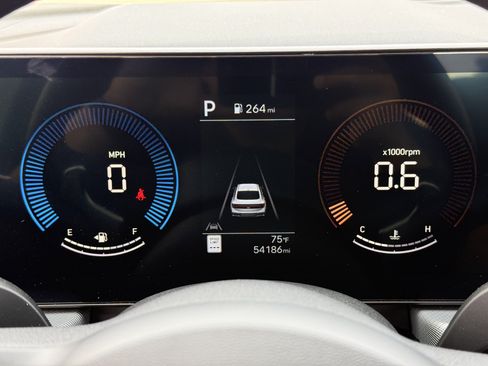 Used 2025 Hyundai Sonata SEL FWD image 23