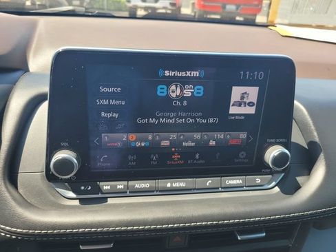 Used 2023 Nissan Rogue S FWD image 23