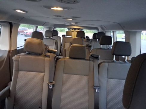 Used 2024 Ford Transit 350 XLT RWD image 16