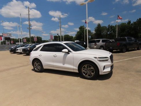 Used 2023 Genesis GV70 2.5T w/ Advanced Package AWD/4WD image 6
