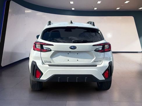Used 2024 Subaru Crosstrek 2.0i Premium AWD/4WD image 4