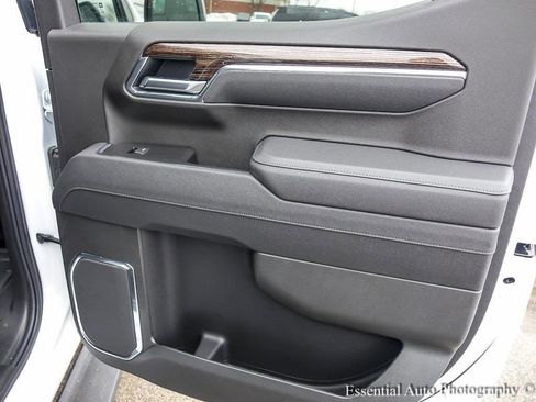 Used 2025 GMC Sierra 1500 Elevation w/ Elevation Premium Package image 28
