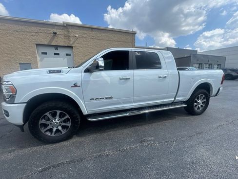 Used 2022 RAM 3500 Limited w/ Body Color Bumper Group AWD/4WD image 6