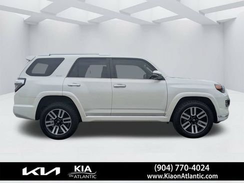 Used 2023 Toyota 4Runner Limited AWD/4WD image 2