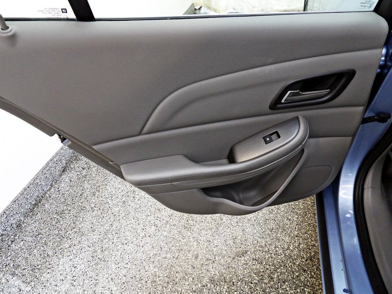 Used 2013 Chevrolet Malibu LS FWD image 9