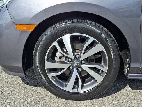 Used 2023 Honda Odyssey Touring image 9