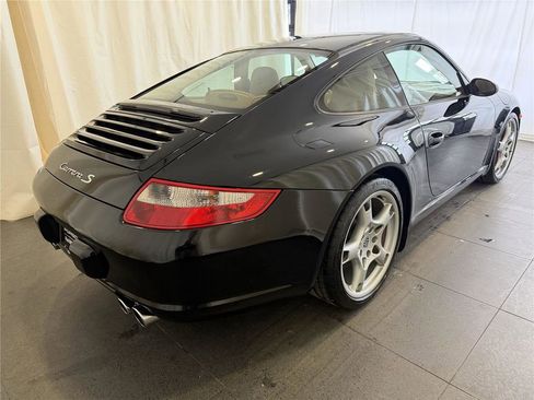 Used 2006 Porsche 911 Carrera S RWD image 9