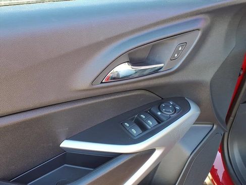 New 2026 Chevrolet Trax RS image 11