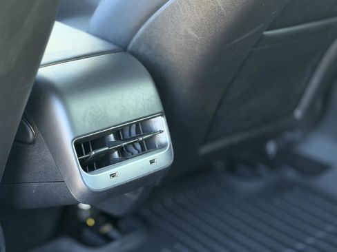 Used 2018 Tesla Model 3 Long Range image 21