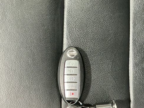 Used 2021 Nissan Rogue SL AWD/4WD image 42