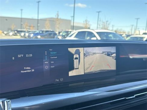 Used 2025 Cadillac Escalade Premium Luxury w/ Touring Package image 17