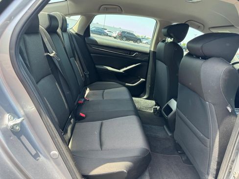Certified 2022 Honda Accord LX image 11