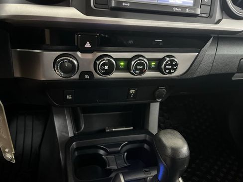 Used 2016 Toyota Tacoma SR5 AWD/4WD image 73