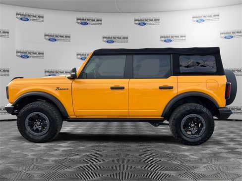 Used 2021 Ford Bronco Badlands image 2