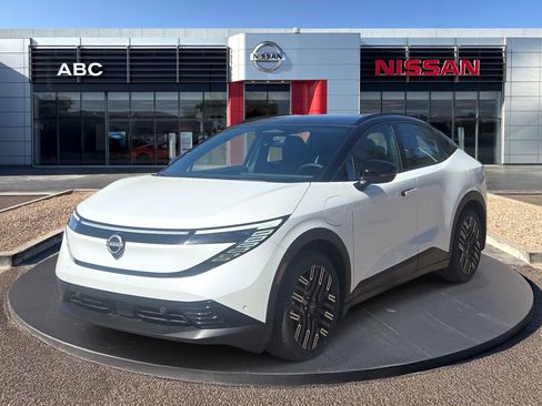 New 2026 Nissan Leaf Platinum+ w/ Cargo Package (Platinum+) FWD image 1