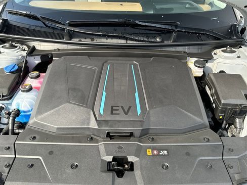 New 2024 Hyundai Ioniq 5 Limited image 30