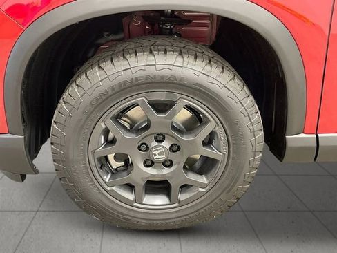 New 2025 Honda Pilot TrailSport image 12
