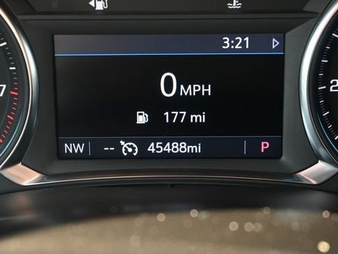 Used 2023 Chevrolet Traverse LT w/ Midnight/Sport Edition image 16