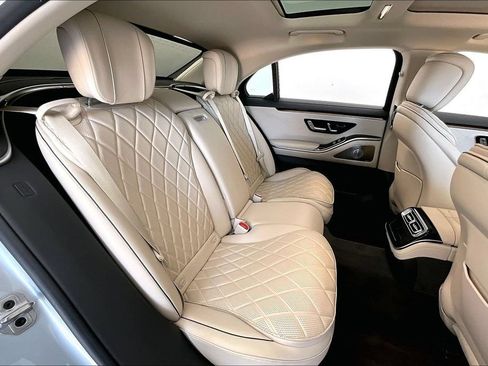 Used 2024 Mercedes-Benz S 580 4MATIC Sedan w/ Warmth & Comfort Package image 35