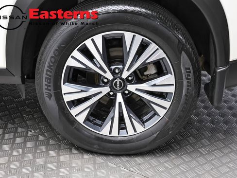 Used 2023 Nissan Rogue SV w/ SV Premium B Package AWD/4WD image 8