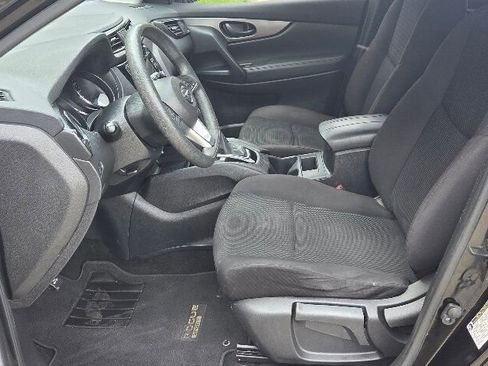 Used 2017 Nissan Rogue Sport S w/ S Appearance Package FWD image 11