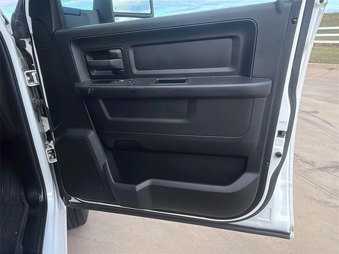 Used 2023 RAM 3500 Tradesman image 11