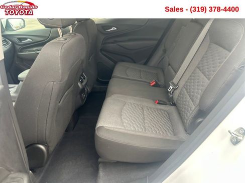 Used 2021 Chevrolet Equinox LT image 21