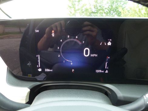 Used 2026 Buick Encore GX Avenir w/ Avenir Technology Package AWD/4WD image 29
