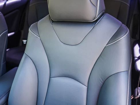 Used 2020 Toyota Prius Prime XLE FWD image 23