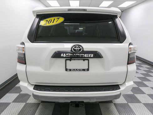 Used 2017 Toyota 4Runner TRD Off-Road Premium image 11