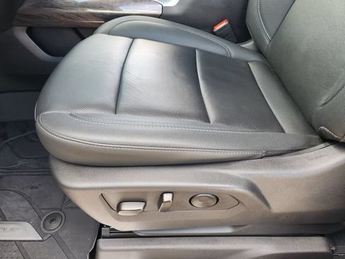 Used 2025 Chevrolet Silverado 2500 LTZ w/ LTZ Plus Package AWD/4WD image 26