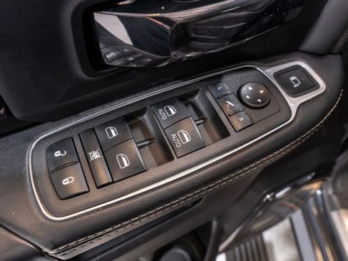 Used 2022 RAM 2500 Limited image 18