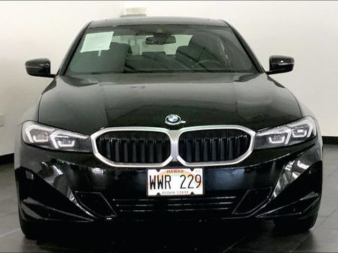 Used 2023 BMW 330i Sedan RWD image 3