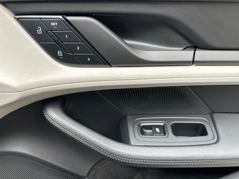 New 2026 Porsche Taycan image 18