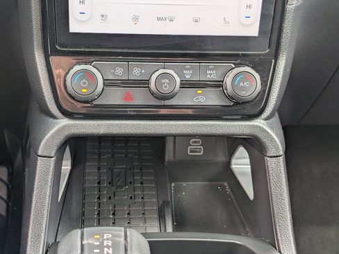 Certified 2024 Ford Ranger Lariat w/ FX4 Off-Road Package AWD/4WD image 29