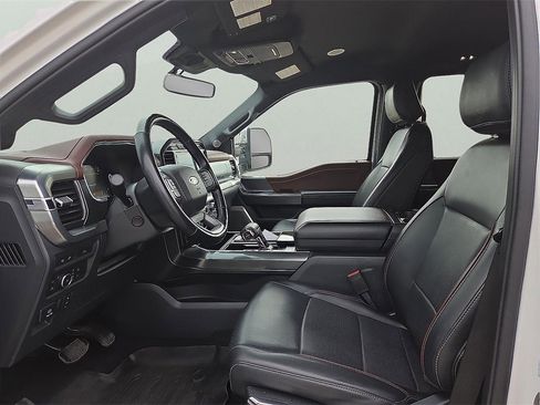 Used 2022 Ford F150 Lariat w/ Equipment Group 502A High image 11