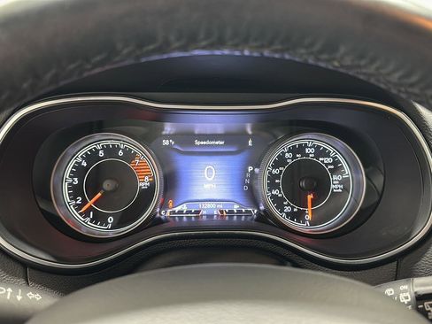 Used 2019 Jeep Cherokee Limited image 11