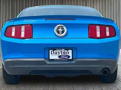 Used 2010 Ford Mustang Coupe RWD image 4