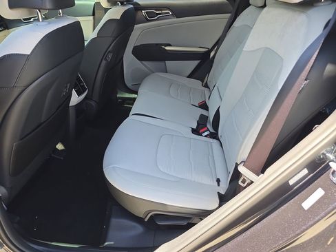 New 2026 Kia Sportage SX AWD/4WD image 17