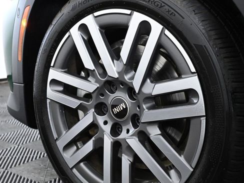 Certified 2025 MINI Cooper S image 32