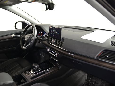 Used 2023 Audi Q5 2.0T Premium w/ Convenience Package image 20