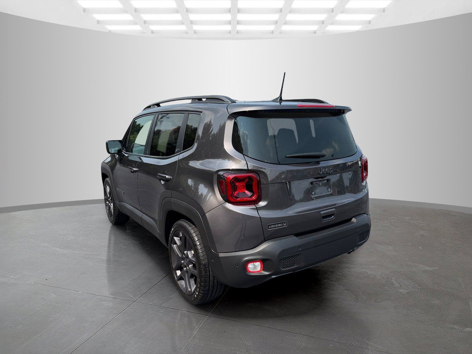 Used 2021 Jeep Renegade Latitude FWD image 4